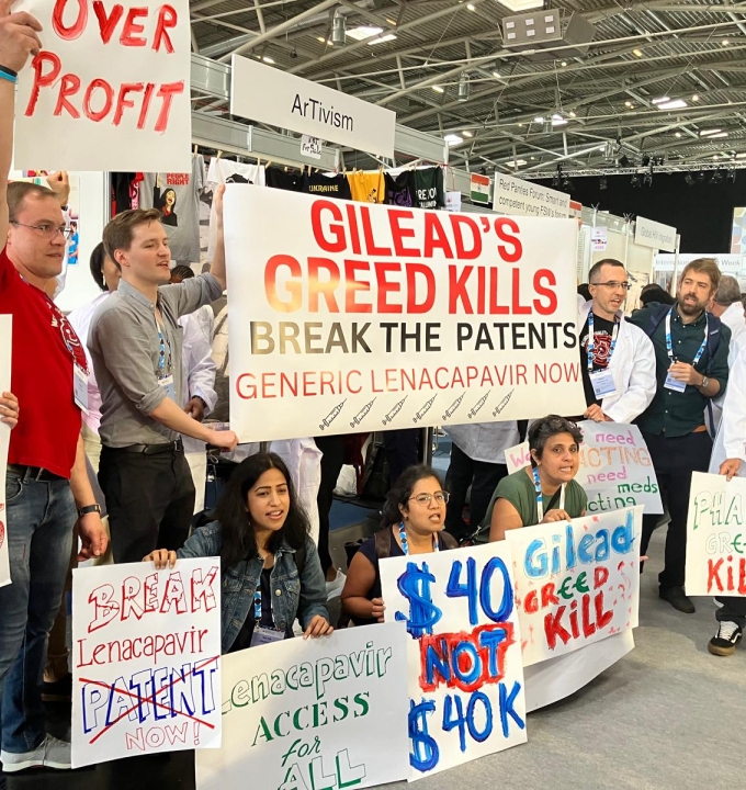 MSF protests at International AIDS Conference asking for price reduction for CAB-LA and LEN-LA