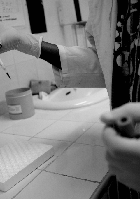 SF has run a HIV/AIDS project in the capital over the last years. Present since 2001 in the Kabinda centre, MSF has treated almost 7000 people living with Hiv. In October 2003, MSF put its first patient under ARV treatment. Since that date, more than 2600 patients have been put on ARV treatment. Today, more than 2000 patients are enrolled and 1800 receive ARVs, 2009.