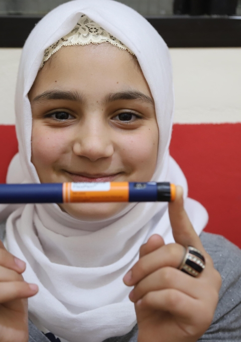 Sidra is a 12 year old affected by diabetes type I. She was admitted to Médecins Sans Frontières’ clinic (MSF) in Shatila Camp, South Beirut, almost a year ago, where he is provided with insulin pens.