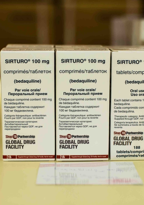 Bedaquiline is one of the new oral drugs used to treat TB. New dugs are essential for patients who have developed resistance to, or have adverse reactions, most of the older ones. In 2018, MSF started providing treatment for drug-resistant tuberculosis (DR-TB) to patients in Zhytomyr Oblast, in partnership with the Zhytomyr Regional TB Dispensary. Zhytomyr region has one of the highest rates of TB in Ukraine.