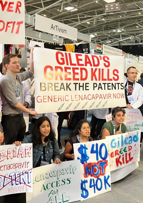 MSF protests at International AIDS Conference asking for price reduction for CAB-LA and LEN-LA