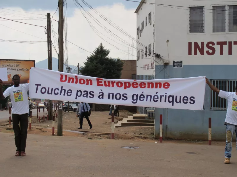 MSF & local activists groups in Cameroon demonstrated in front of the EU delegation on in support of the "EU, Hands Off Our Medicine" campaign.