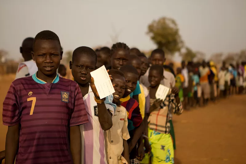 There are around 35,000 children between 0 and 15 years in Yida. The aim is to vaccinate 90 % of them against measles and polio, in an effort to stem the ongoing measles epidemic and protect the population from future outbreaks.