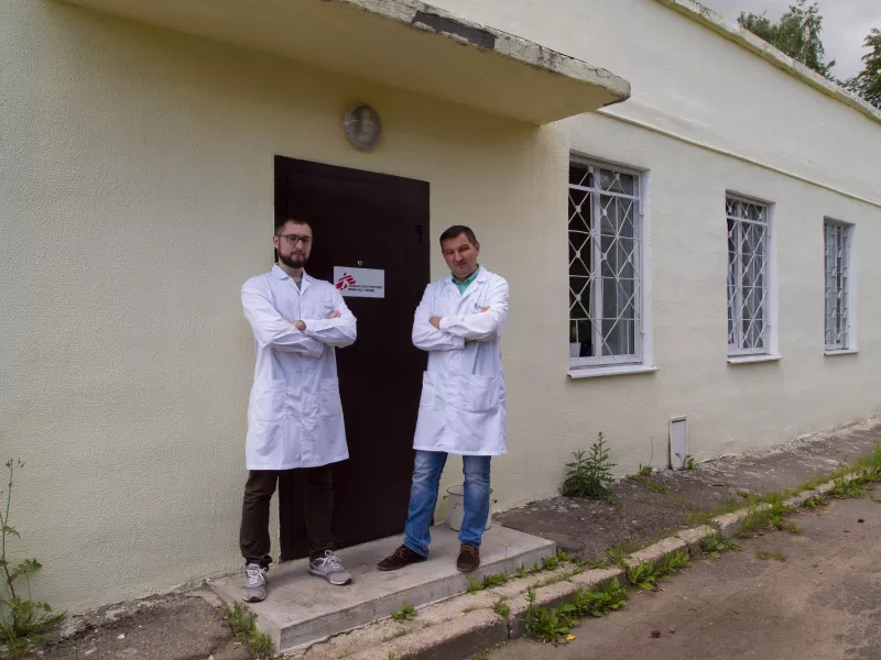 MSF’s Dr Mikhail Khmyz (right) and social worker Roman Kuchko stand outside MSF’s office in Minsk, the Republic of Belarus 2017.