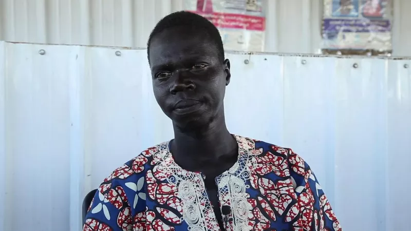 John Jimis, 28, is from Malakal in South Sudan. He arrived in Sudan as a refugee in 2017, rejoining his family who had already fled the war in their country. He was coughing all the time and wasn’t sleeping well. He kept going to the health centre in Jorey refugee camp. They gave him medication but he wasn’t getting any better and his weight kept on dropping. John’s relatives took him to MSF’s hospital in Al Kashafa. He has TB and is now recovering.
