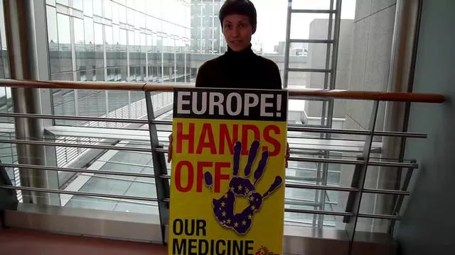 German MEP Ska Keller Supports MSF's "Hands Off" Campaign