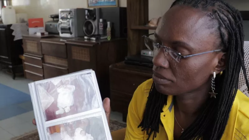 Souvenirs from Kibera: Sally