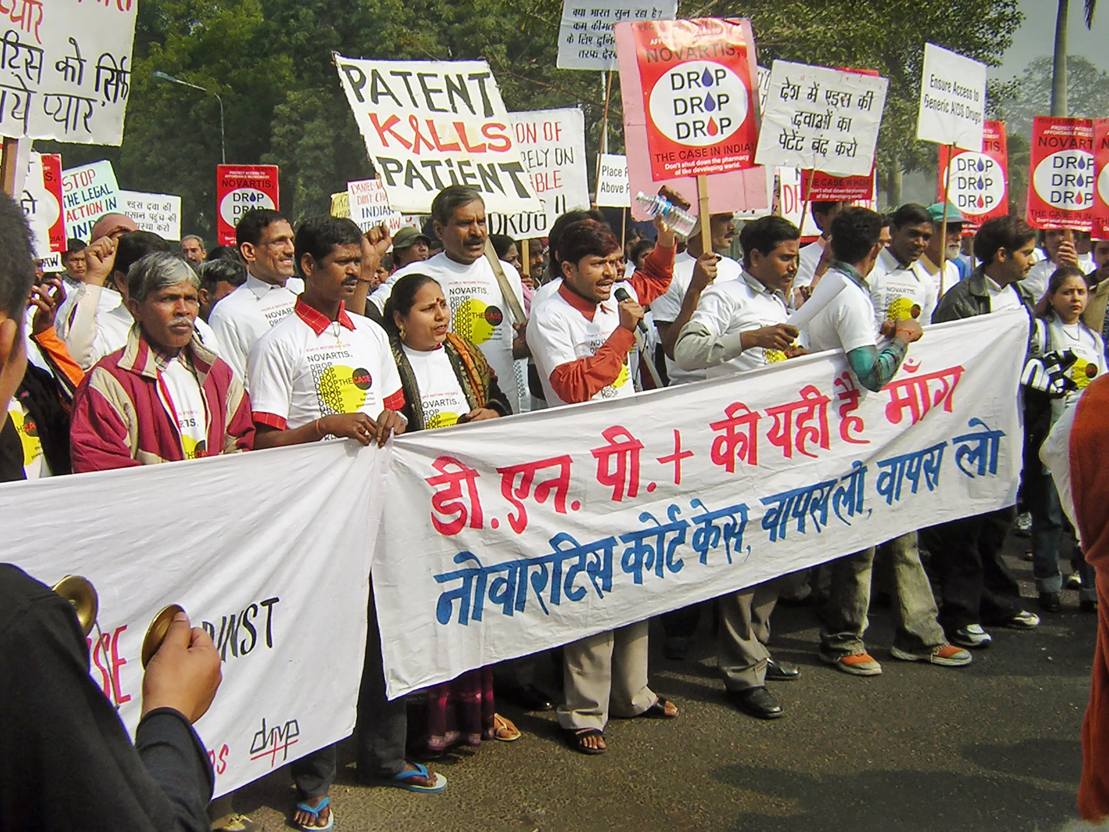 Hundreds of Indian activists protested in New Delhi on Monday against a challenge to the country's patent law by Swiss pharmaceutical giant Novartis. 