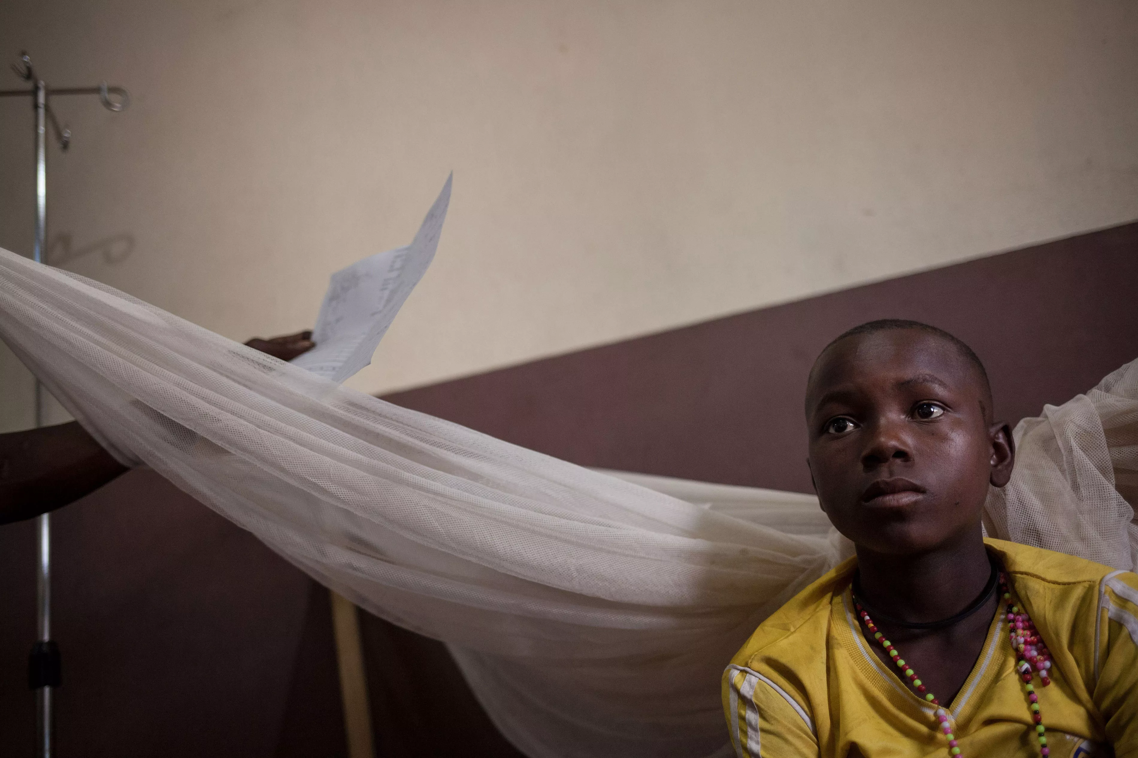 Bonaventure Ndjekpe, 14, is being kept under surveillance at Paoua Hospital, northwestern Central African Republic, supported by MSF. He would have been bitten on the heel by a snake on Christmas Eve, but there is no sign of blood poisoning.