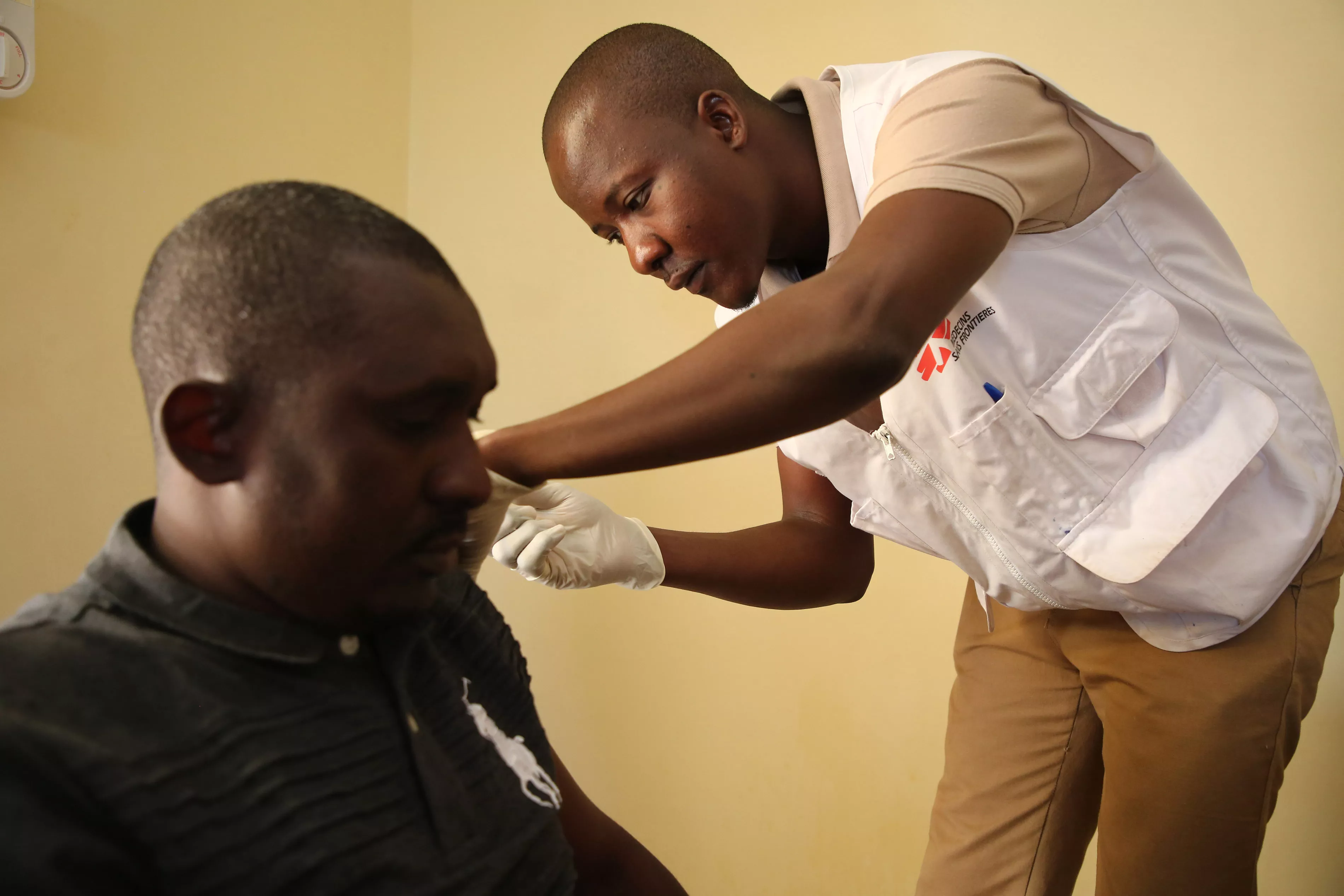 MSF staff giving vaccinations in Douentza, Mali. Photograph by Seydou Camara