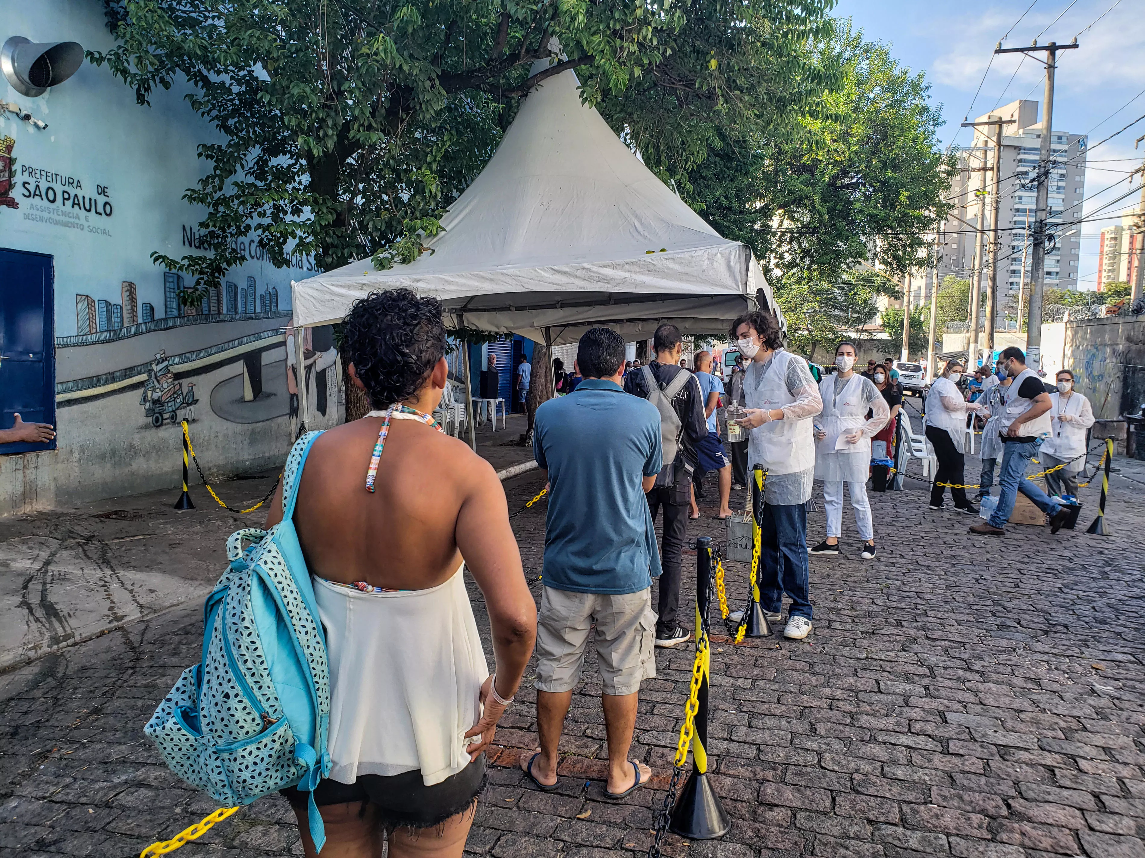 MSF evaluates and screens homeless people in shelters in downtown São Paulo. Activities also include health promotion.