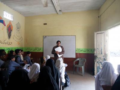 MSF Staff conducting a health promotion workshop to raise awareness amongst students about Hepatitis C.