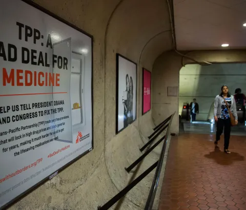 Metro advertisements for Doctors Without Borders, 2015
