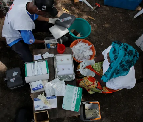 In South Kivu, MSF is running a mass immunization campaign in Fizi health zone that aims to vaccinate 120,000 children between the ages of 6 months and 15 years against measles over a period of six weeks.  This would represent over 90% vaccination coverage for the health zone. Preparations started after a measles epidemic was confirmed at the end of September. Since then MSF has treated around 300 people suffering from measles and its complications. 