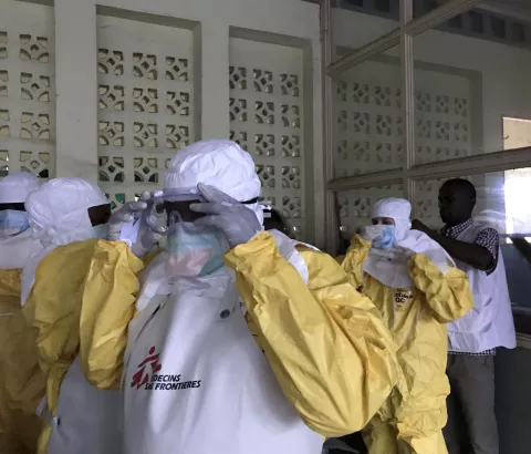 Mbandaka hospital in Equateur province, DRC 2018. MSF staff Teams treating patients in the isolation areas in Mbandaka hospital. MSF teams are currently in the Mbandaka and Bikoro areas and are putting in place two Ebola Treatment Centres of 20 beds each. Photograph by Louise Annaud