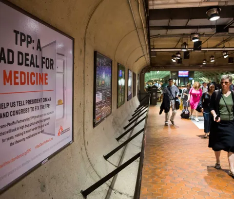 Metro advertisements for Doctors Without Borders, 2015.