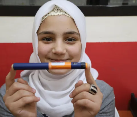 Sidra is a 12 year old affected by diabetes type I. She was admitted to Médecins Sans Frontières’ clinic (MSF) in Shatila Camp, South Beirut, almost a year ago, where he is provided with insulin pens.