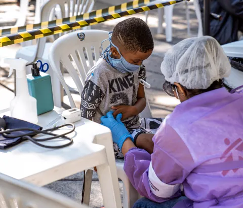 Rio de Janeiro - Praça da Cruz Vermelha activity