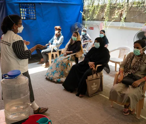 Shagufta Sayyed, Community Health Educator in Mumbai’s COVID-19 intervention conducting health educational talk for patients with DRTB to prevent COVID-19 transmission 