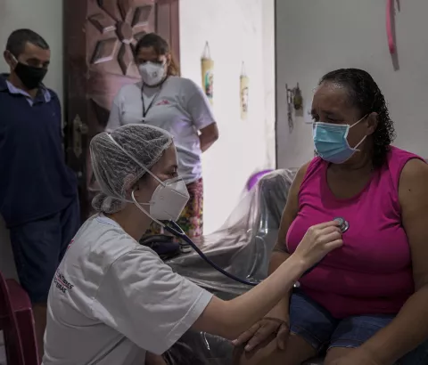 MSF's medical team visited Ana and Marcos de Oliveira at their home in the Grande Bom Jardim territory, Fortaleza, a few days after they tested positive for COVID-19 in one of our mobile clinics. 